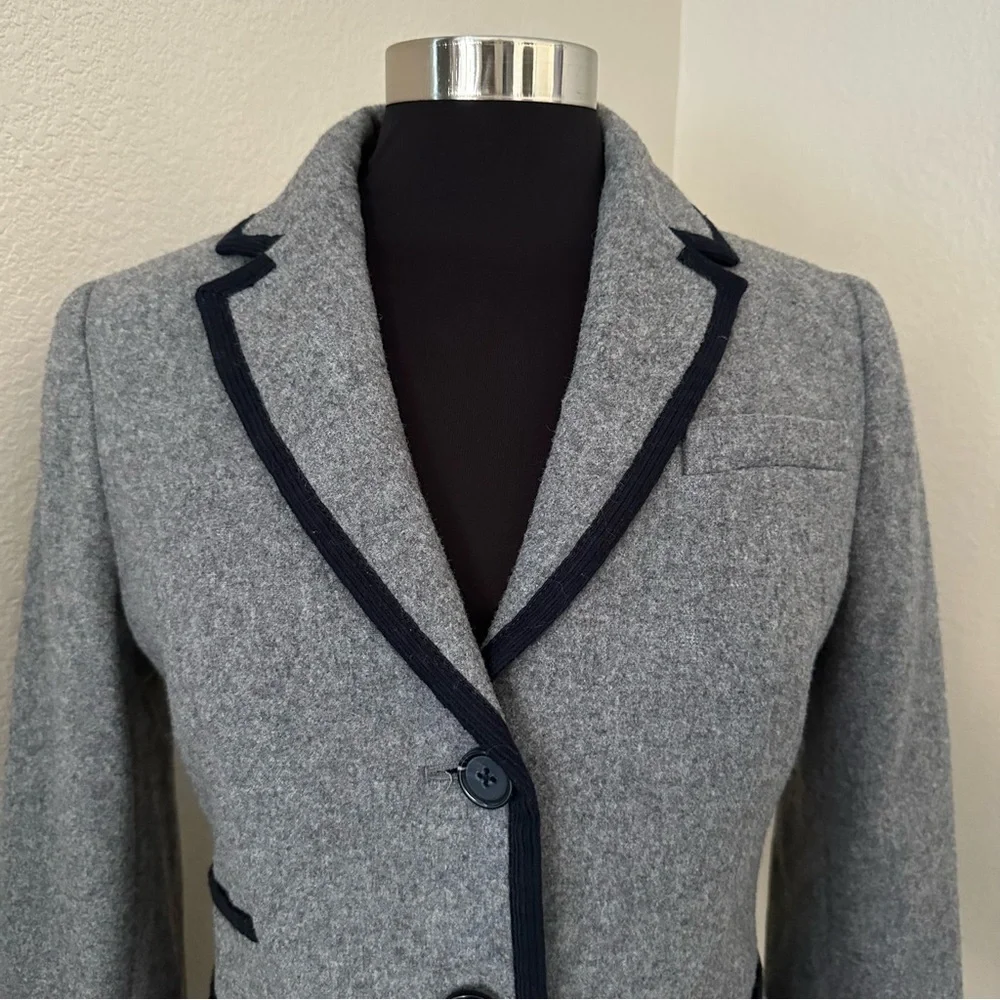 J. Crew Gray and Black Fitted Wool Blend Preppy Blazer Size 6